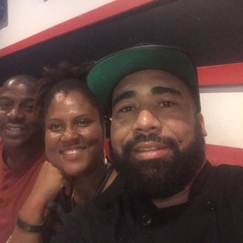 Chef Smelly's - First time at Chef Smelly's fresh and amazing seafood pop-up! Make ya want to holla! Delicious! Down home greatness! Meet Chef Smelly! - Cajun/Creole Near Me - Oakland, California