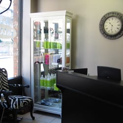 Rae & Co Salon - SALON