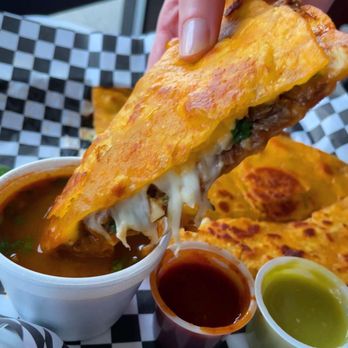 El Nopal Mexican Food - Mexican Near Me - Everett, Washington