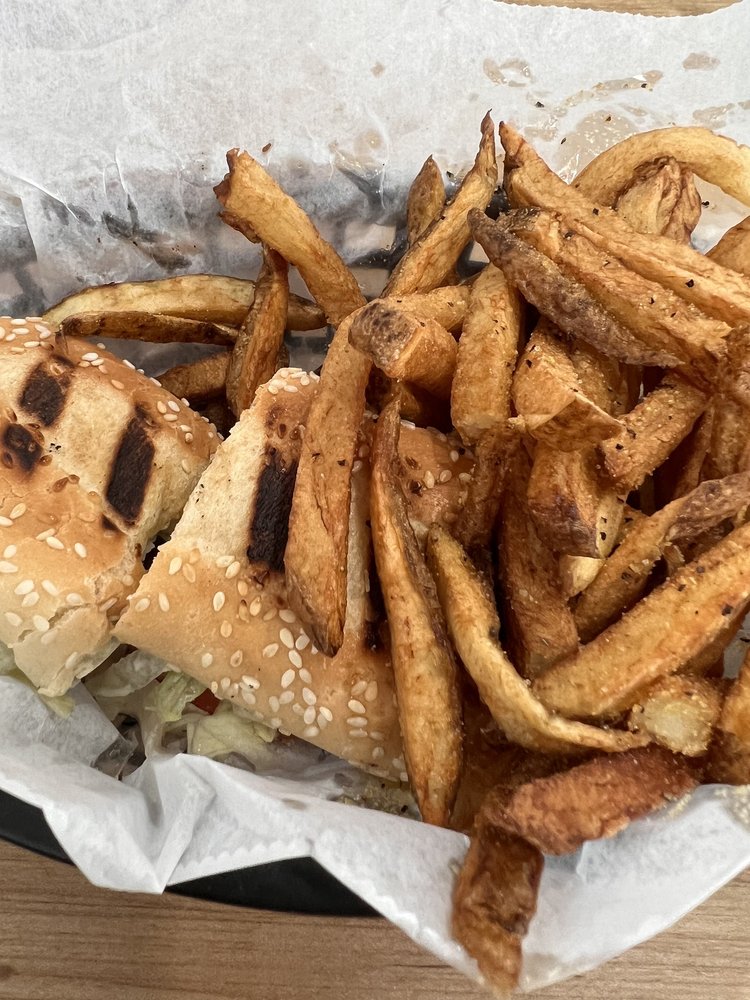 P.T.'s Olde Fashioned Grille