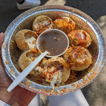 Fuskahouse - Doi fuchka - Food Trucks Near Me - Jackson Heights, New York Fuskahouse - Doi fuchka - Food Trucks Near Me - Jackson Heights, New York