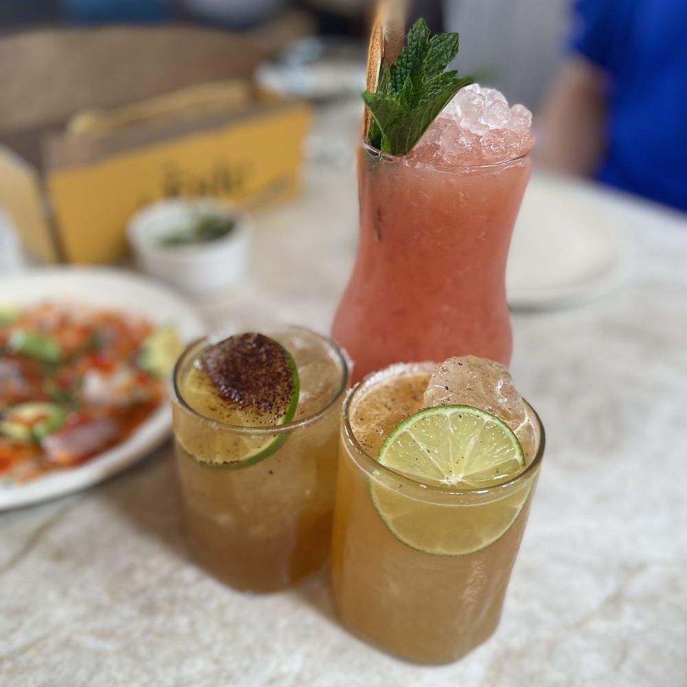 Este - Drinks - Seafood Near Me - Austin, Texas
