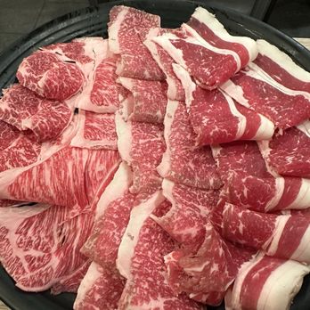 Shabu Shabu Kiwami - Round one: left to right - American wagyu, Aussie wagyu, and beef belly - Japanese Near Me - Milpitas, California Shabu Shabu Kiwami - Round one: left to right - American wagyu, Aussie wagyu, and beef belly - Japanese Near Me - Milpitas, California
