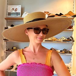Aloha Hat - Wide brim classy sun hat