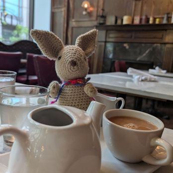 D4 Irish Pub & Cafe - Pot of tea - Irish Pub Near Me - Chicago, Illinois D4 Irish Pub & Cafe - Pot of tea - Irish Pub Near Me - Chicago, Illinois