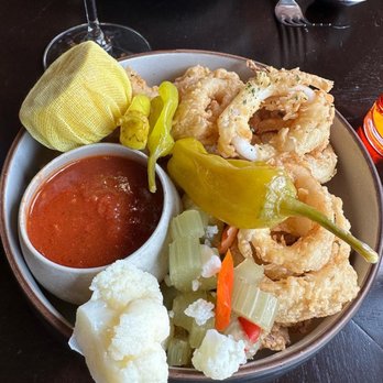 Il Piatto - Calamari appetizer - Italian Near Me - Washington, DC, District of Columbia