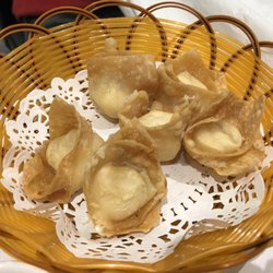 Blooming Orchid - Cheese wontons