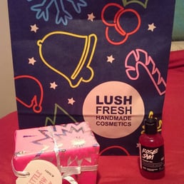 Rose Jam shower gel and Little Snow Fairy Gift Box! Love this shop :)