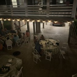 Haven on the Banks - Nighttime outside lights for private event