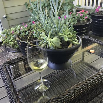 The Palm - Private patio room 16 - Hotels Near Me - Ashland, Oregon