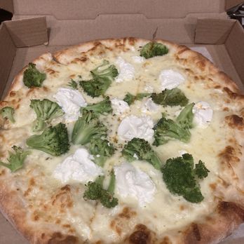 Buon Appetito NY Pizza - White pizza with broccoli and ricotta - Italian Near Me - Chantilly, Virginia Buon Appetito NY Pizza - White pizza with broccoli and ricotta - Italian Near Me - Chantilly, Virginia