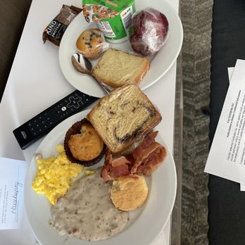 SpringHill Suites by Marriott Punta Gorda Harborside - Lots for breakfast - Hotels Near Me - Punta Gorda, Florida SpringHill Suites by Marriott Punta Gorda Harborside - Lots for breakfast - Hotels Near Me - Punta Gorda, Florida