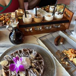 Nutella waffle and specialty coffee flight !