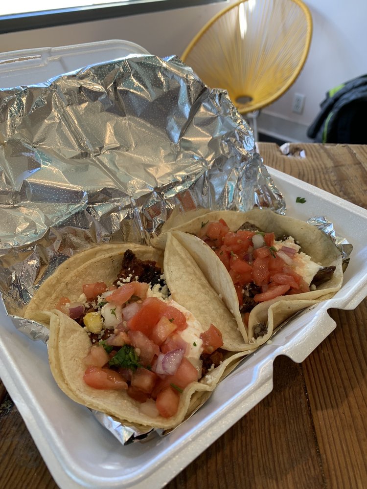 Food from Picante Taqueria