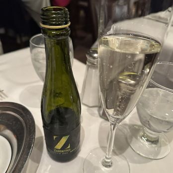 Gallaghers Steakhouse - Prosecco - Steakhouses Near Me - New York, New York