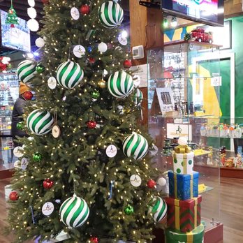 Shawn Kemp's Cannabis - Christmas at Kemp's - Cannabis Dispensaries Near Me - Seattle, Washington