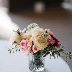 Flowers by Sharen - Floral centerpieces for guest tables