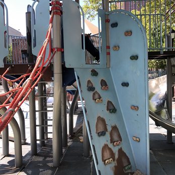 Hester Street Playground - Playgrounds Near Me - New York, New York
