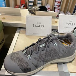 DSW Designer Shoe Warehouse