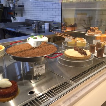 Dominique Ansel Bakery - Larger, made to order items (banoffee paella in the centre) - Bakeries Near Me - Victoria, XGL