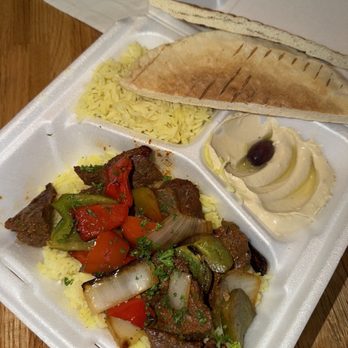 Zayna Mediterranean Grill - Mediterranean Near Me - Chicago, Illinois