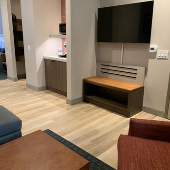 Hilton Garden Inn Chicago Central Loop - room - Hotels Near Me - Chicago, Illinois Hilton Garden Inn Chicago Central Loop - room - Hotels Near Me - Chicago, Illinois