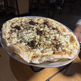 Ospi Venice - Funghi pizza,10/10 - Italian Near Me - Venice, California Ospi Venice - Funghi pizza,10/10 - Italian Near Me - Venice, California