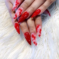 Q Nails and Spa