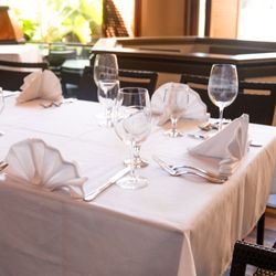 Son'z Steakhouse - Event Space Plan Your Maui Party