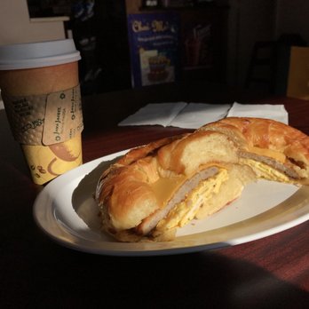 Paramount Cafe - Cafes Near Me - Arlington, Virginia