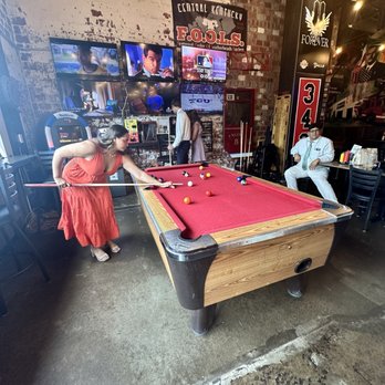 Halligans - Pubs Near Me - Lexington, Kentucky