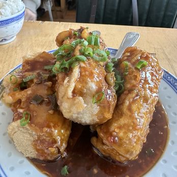 Birds of a Feather - Szechuan Near Me - Brooklyn, New York