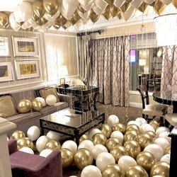OTW Party Events - Gold & Lace 60 floor and 100 ceiling balloons setup in the Venetian hotel.