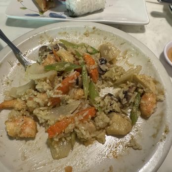 Saigon Grill III - Curry with shrimp (also half eaten) - Vietnamese Near Me - Fort Collins, Colorado Saigon Grill III - Curry with shrimp (also half eaten) - Vietnamese Near Me - Fort Collins, Colorado