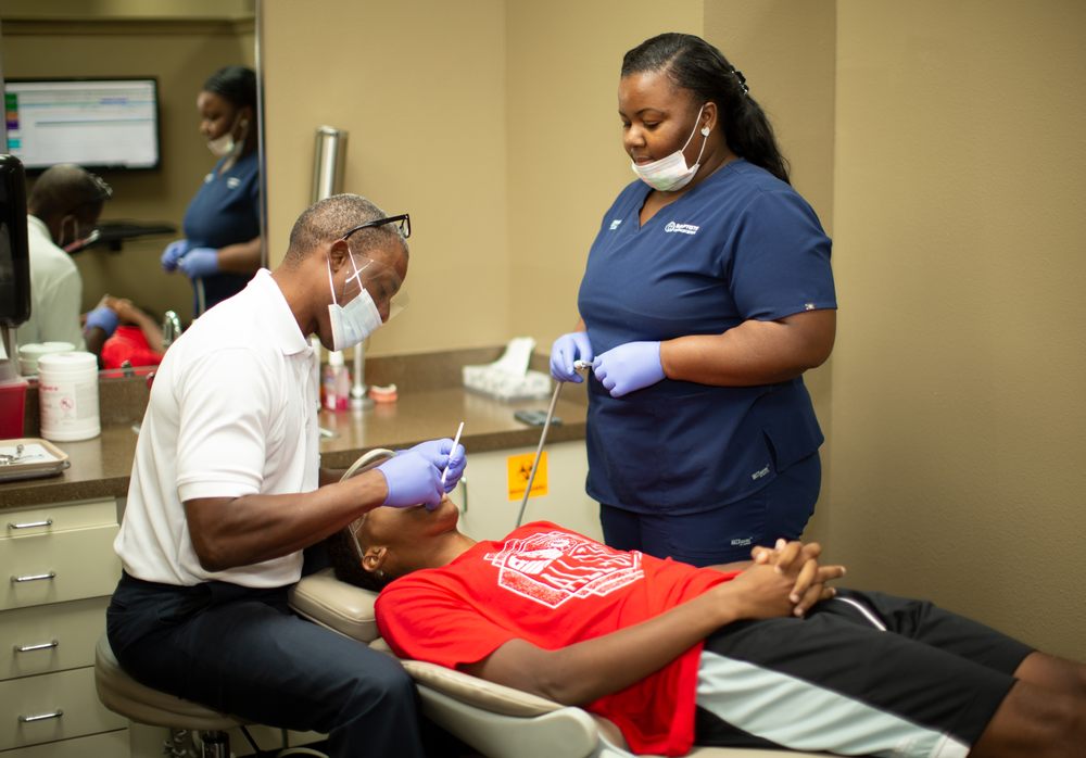 BAPTISTE ORTHODONTICS Updated September 2024 11 Photos & 11 Reviews 7260 W Colonial Dr