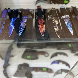 Tropicana Smoke Shop - Throwing knives
