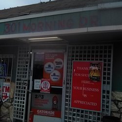 Country Corner Liquor Store - Front of store