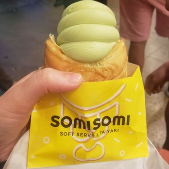 Somisomi - Regular ah-boong with matcha flavored soft serve, no filling/topping - Ice Cream & Frozen Yogurt Near Me - Irvine, California Somisomi - Regular ah-boong with matcha flavored soft serve, no filling/topping - Ice Cream & Frozen Yogurt Near Me - Irvine, California