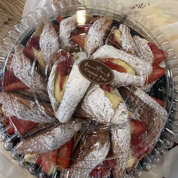 Cream Pan - 14 piece - Bakeries Near Me - Tustin, California