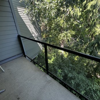 Old House Hotel & Spa - Hotels Near Me - Courtenay, British Columbia