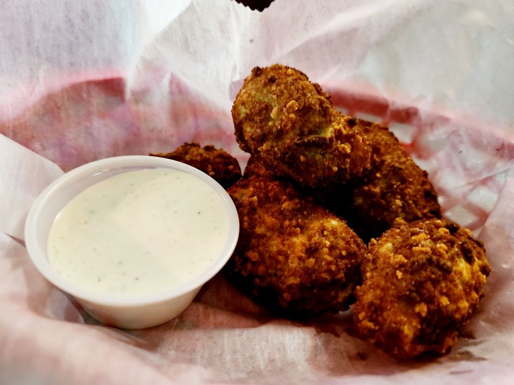 Social spots from Laycoff's Tavern