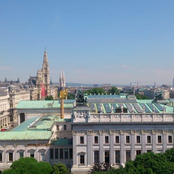 Justizcafé - bester Blick auf Parlament und Rathaus vom Justizcafé - International Near Me - Vienna, 9 Justizcafé - bester Blick auf Parlament und Rathaus vom Justizcafé - International Near Me - Vienna, 9