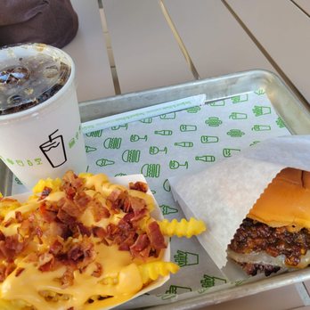 Shake Shack Mosaic District - Burgers Near Me - Fairfax, Virginia Shake Shack Mosaic District - Burgers Near Me - Fairfax, Virginia
