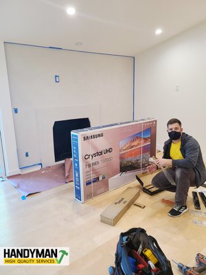 TV Mounting - Different TV's with different TV mounts - not a problem! TV Mounting - Different TV's with different TV mounts - not a problem!