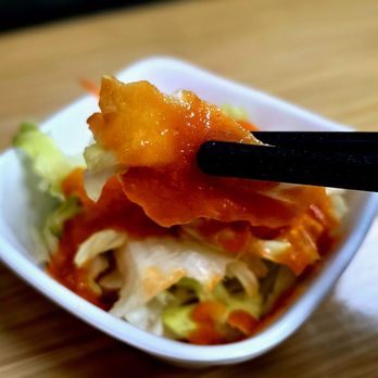 Makimono - The iceberg salad - Japanese Near Me - Bowmanville, Ontario