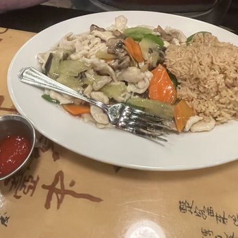Liang's Chinese Restaurant - Moo goo gai pan - Chinese Near Me - Tyler, Texas