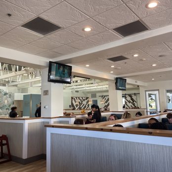 Broken Yolk Cafe - Dining room - Breakfast & Brunch Near Me - San Diego, California Broken Yolk Cafe - Dining room - Breakfast & Brunch Near Me - San Diego, California