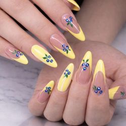 Swan Nails