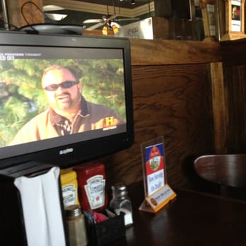Lawrenceburger - The table setup. - American Near Me - Lawrenceburg, Indiana