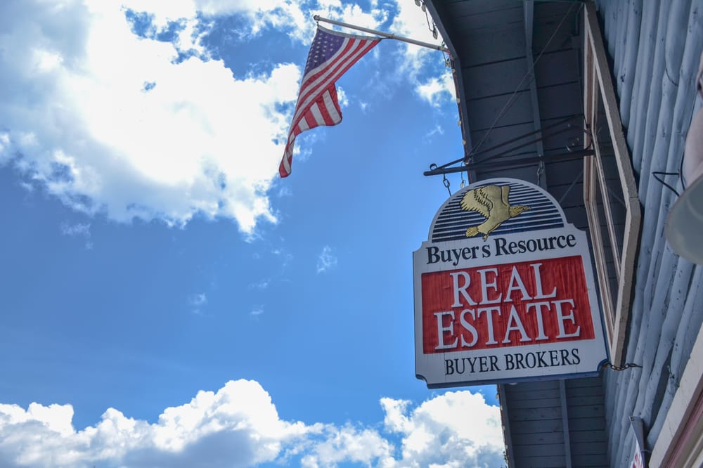 BUYER’S RESOURCE EBY REAL ESTATE Updated August 2024 310 Main St